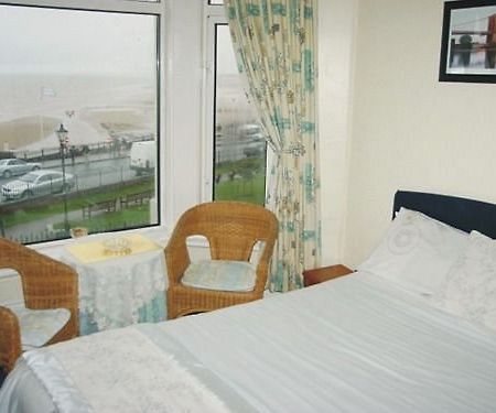Pembroke B And B Guest Accomodation บริดลิงตัน ภายนอก รูปภาพ